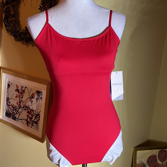 DANSKIN sz Large Swim Leotard Classic  Red Scoop-neck Adjust Strap $64 NEW - Picture 5 of 15